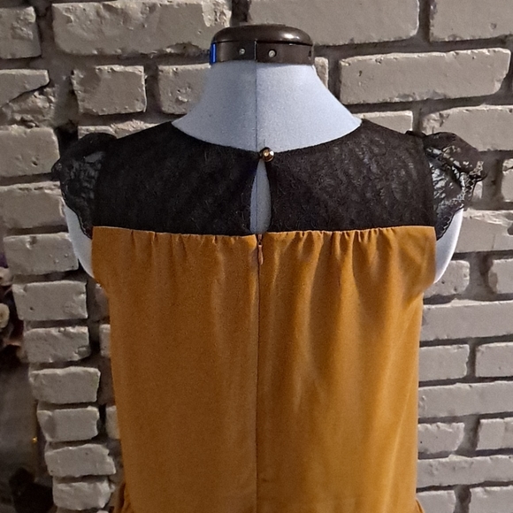 Dress - Picture 4 of 6